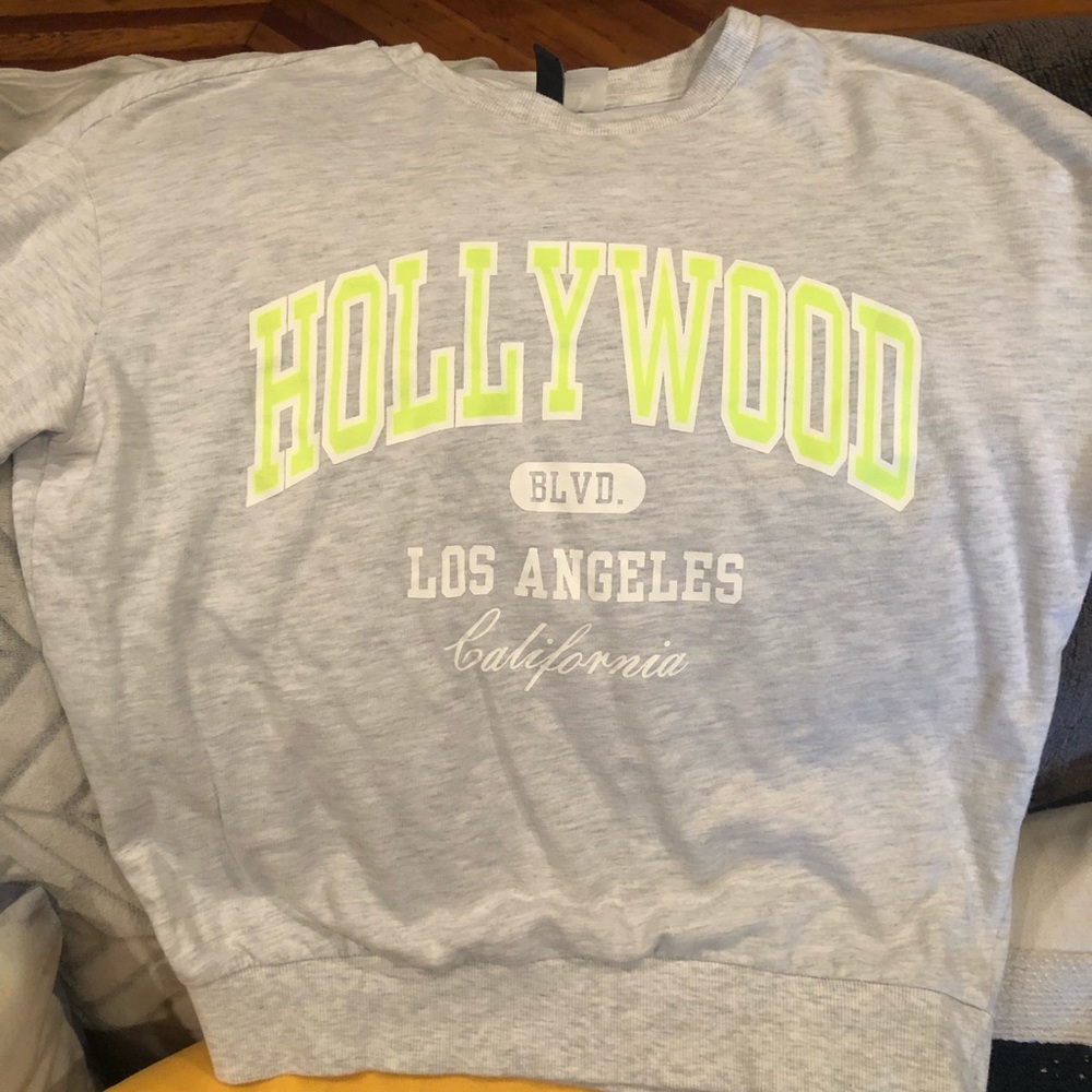 H&M grey hollywood sweater Sz Small